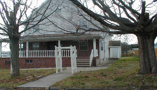 122 Church Street, Eynon, PA 18403 