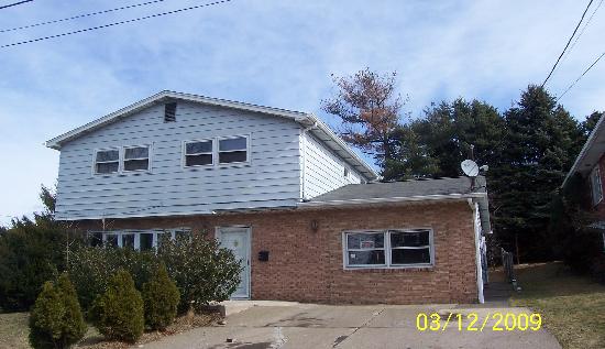 693 State Court, Hazleton, PA 18201 