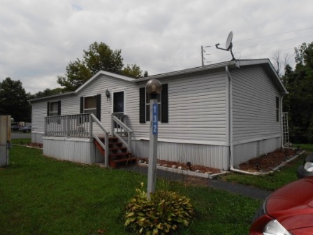 132 Greentree Dr, Bath, PA 18014 