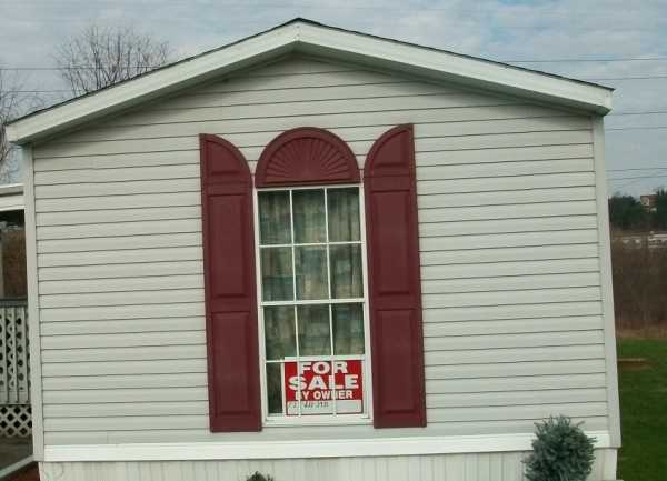 308 Moon Beam Lane, Greensburg, PA 15601 