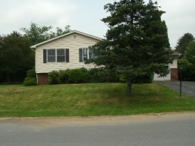 1196 MAPLE SPRING D, SLATINGTON, PA 18080 