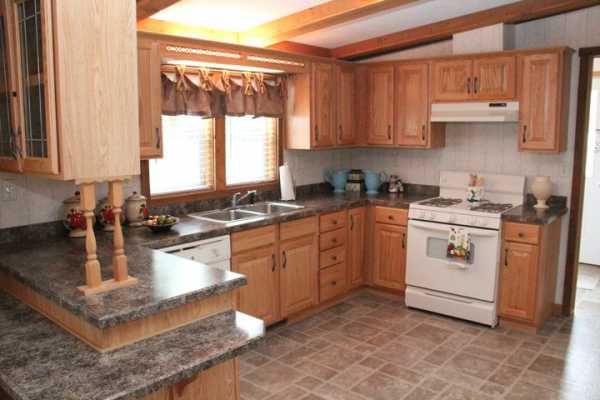 2326 River Road, Vandergrift, PA 15690 