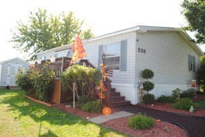 225 W LONGWOOD COURT, Lancaster, PA 17603 