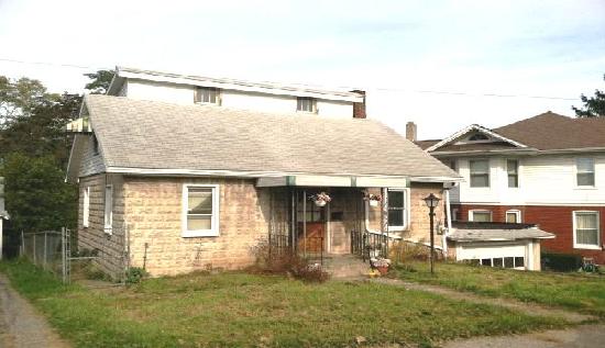431 Walnut Street, Roaring Spring, PA 16673 