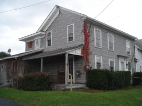 410 W EIGTH ST, WYOMING, PA 18644 