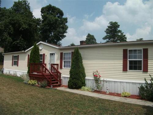 102 RUSTIC DR, Shippensburg, PA 17257 