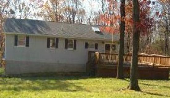 3 Cascade Dr, Effort, PA 18330 