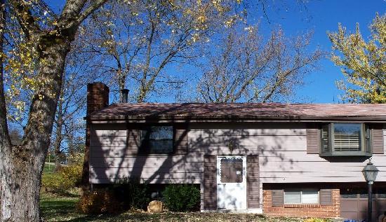 312 Virginia Drive, Oakdale, PA 15071 