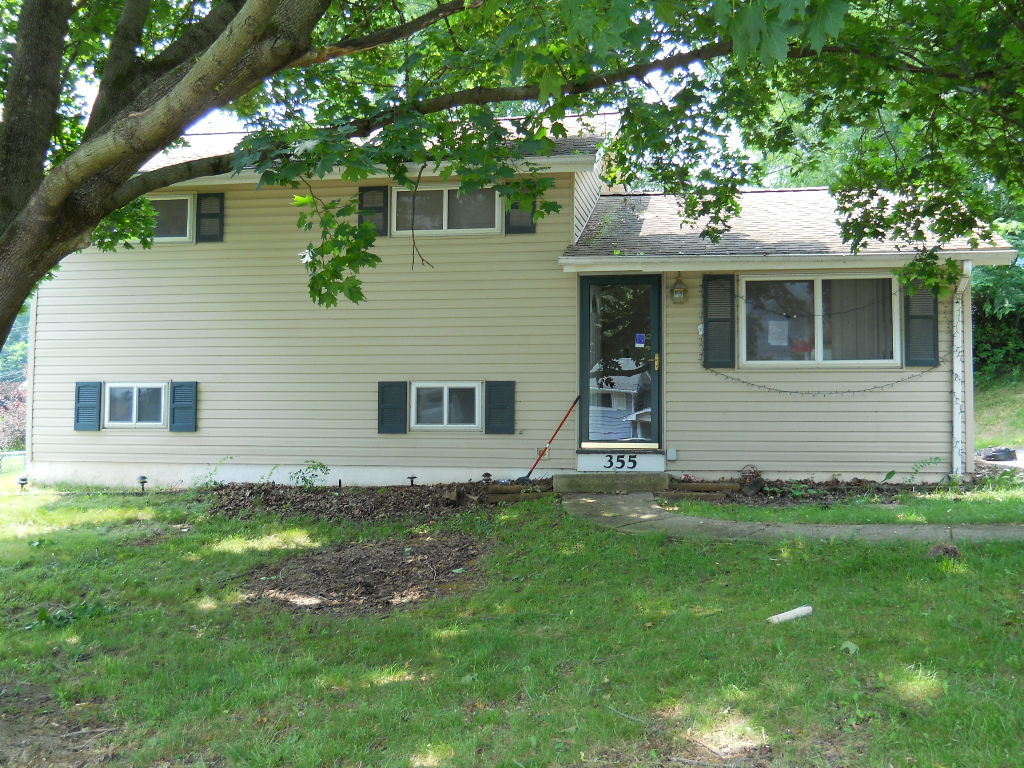 355 Canary Cir, York, PA 17404 