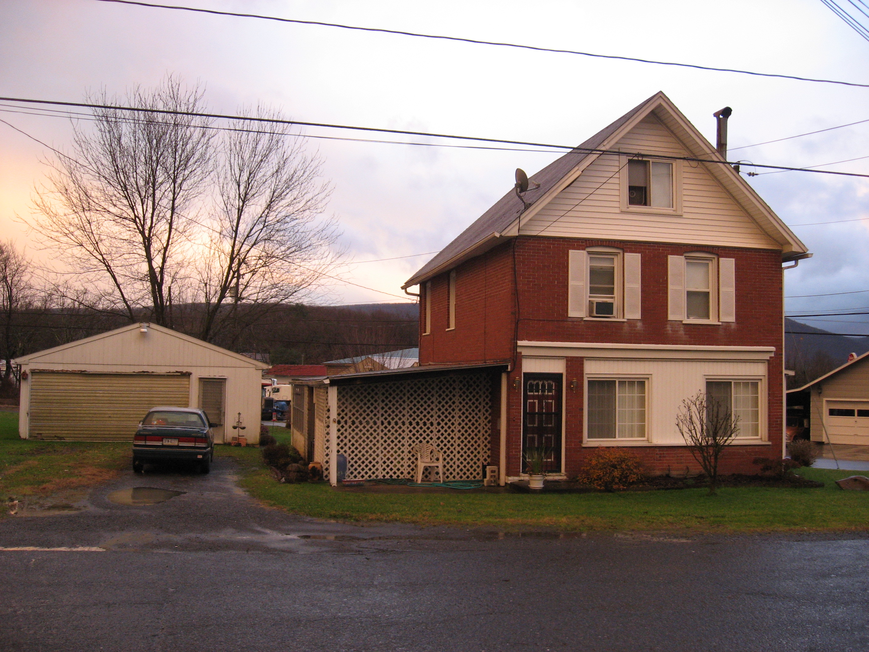 517 Prospect Ave, Avis, PA 17721 