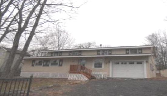 181 Skyview Drive, Dingmans Ferry, PA 18328 