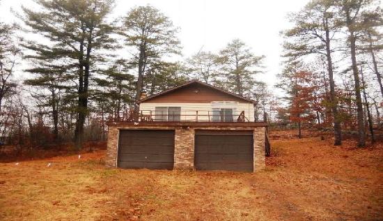 99 Skyline Drive, Bushkill, PA 18324 