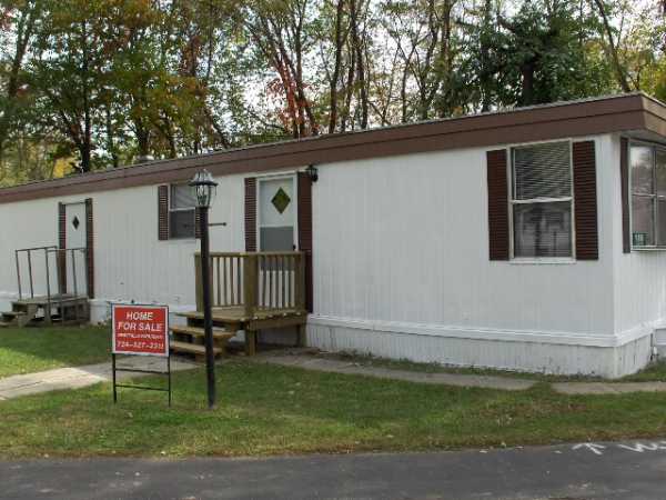 186 Cardinal Drive, Jeannette, PA 15644 