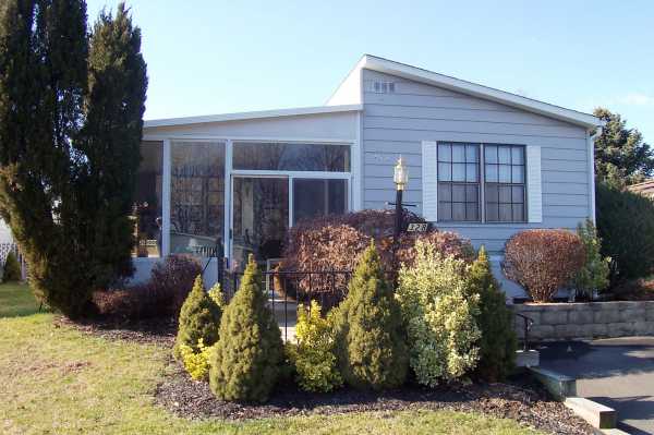 328 Woodstream Way, North Wales, PA 19454 