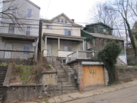 414 Woodward Ave, Mckees Rocks, PA 15136 