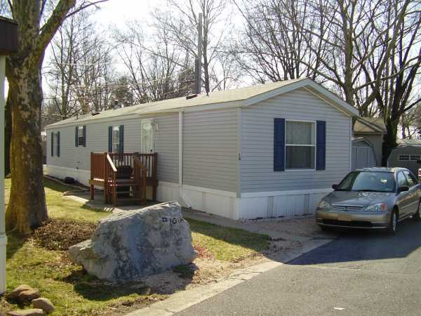 10 Daytona Blvd., Carlisle, PA 17015 