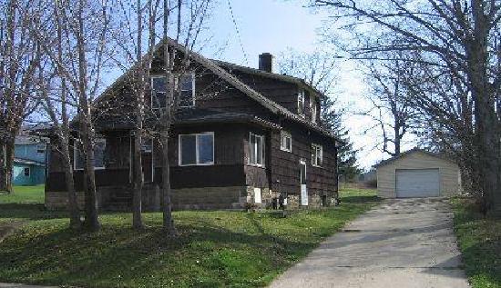 9041 West Main Street, Mckean, PA 16426 