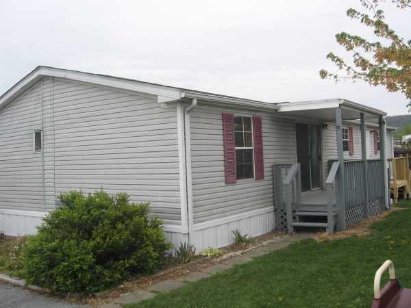 140 Houston Dr., Grantville, PA 17028 