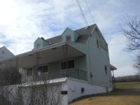 515 Oakhurst Ave., North Versailles, PA 15137 