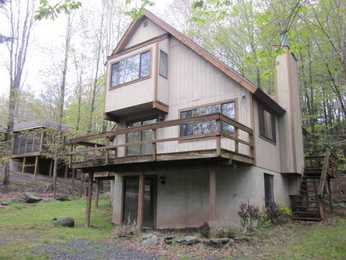 1403 Woodview Terr, Lake Ariel, PA 18436 