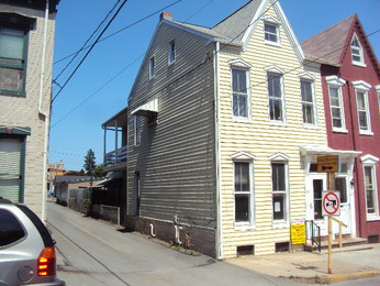 25 N 8th St, Columbia, PA 17512 