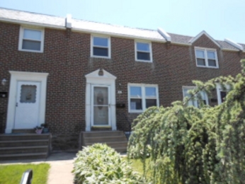 81 S Brighton Ave, Upper Darby, PA 19082 