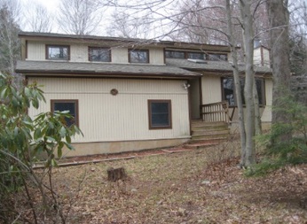 7046 Susquehanna Dr, Tobyhanna, PA 18466 