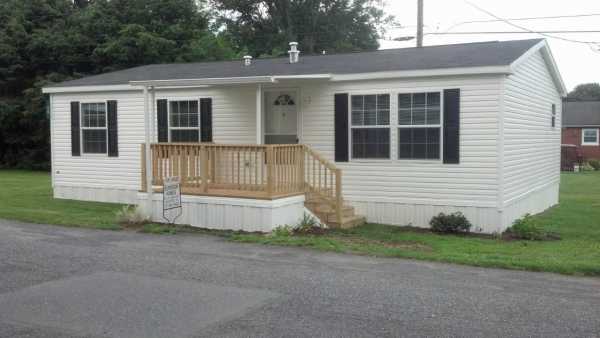 28 Madge Drive, Lancaster, PA 17603 