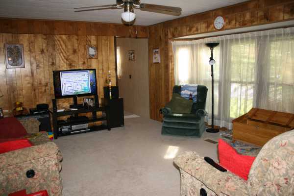 815 Carrie Court, Lancaster, PA 17601 