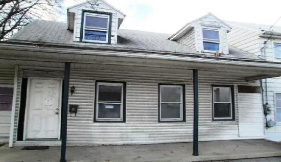 407n Baltimore St, Mount Holly Springs, PA 17065 