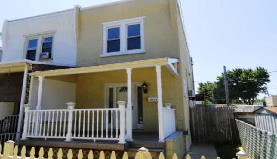 6813 Hegerman Street, Philadelphia, PA 19135 