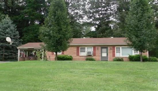 5404 Lehman Road, Spring Grove, PA 17362 