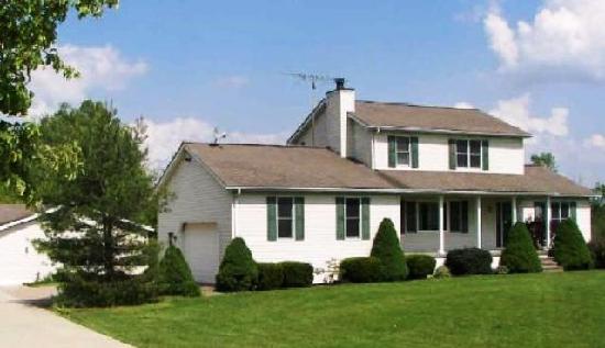 9611 Perry Highway, Waterford, PA 16441 