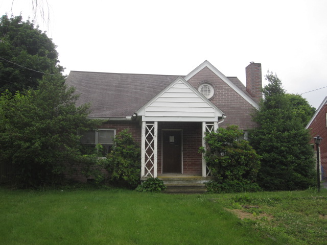 714 Weavertown Rd, Lebanon, PA 17046 