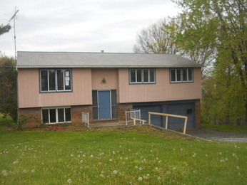 198 Princeton Dr, Aliquippa, PA 15001 