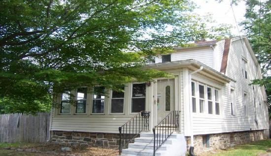 31 North Ridgeway Avenue, Glenolden, PA 19036 