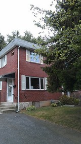 21 W Garrison Rd, Brookhaven, PA 19015 