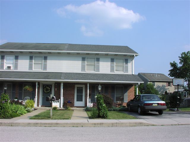 16 Starlight Drive, Littlestown, PA 17340 