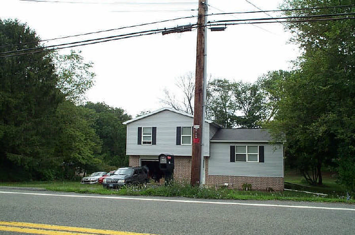 419 BERRYSBURG ROAD, Millersburg, PA 17061 