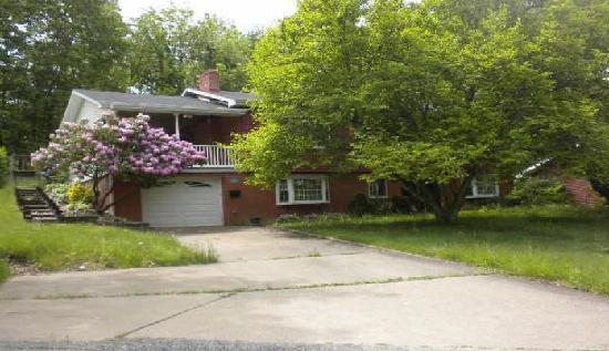 1168 Saint Vincent Drive, Monroeville, PA 15146 