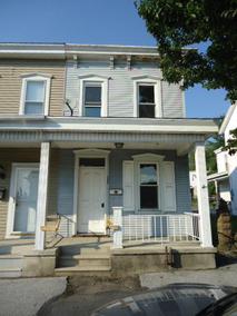 122 W Market St, Orwigsburg, PA 17961 
