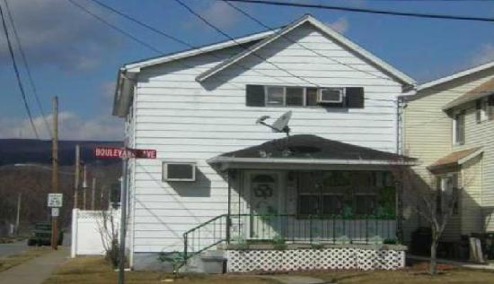 401 Boulevard Avenue, Dickson City, PA 18519 