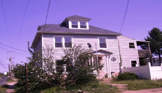 700 Seitz Street, Easton, PA 18042 