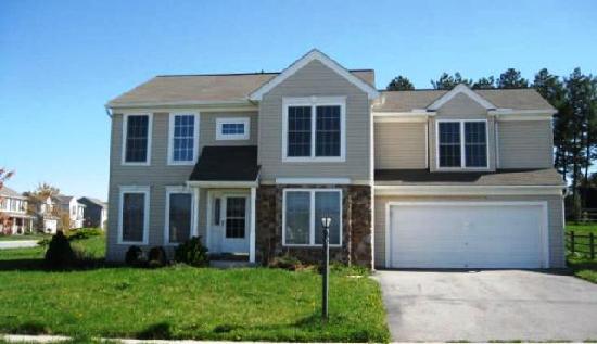 145 Thomas Drive, York, PA 17404 