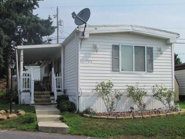 795 Nancy Lane, Lancaster, PA 17601 