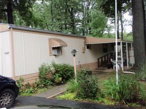 3527 Morris Ct, Slatington, PA 18080 