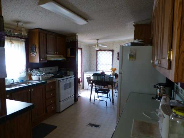 297 8th St, Thomasville, PA 17364 