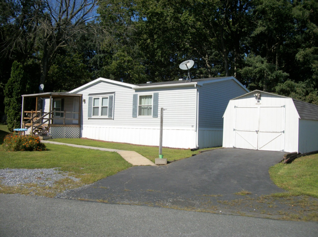 409 E MAIN STREET, Mountville, PA 17554 