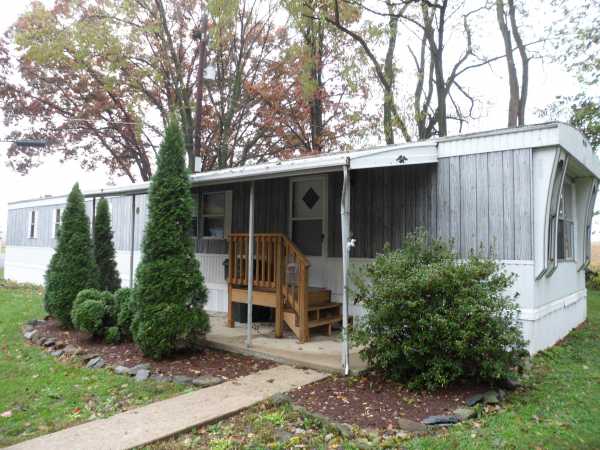 523 Palm Beach Ave., Carlisle, PA 17015 