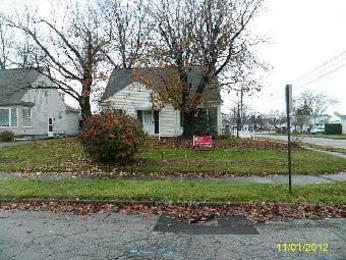 686 Spencer Avenue, Sharon, PA 16146 